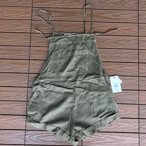 NWT Billabong Wild Pursuit Romper in Sage - S 🌱